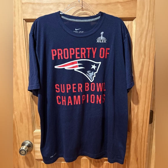 Nike New England Patriots Men's 2XL
Blue Football Champions Dri-Fit NFL T-
Shirt - Picture 1 of 10